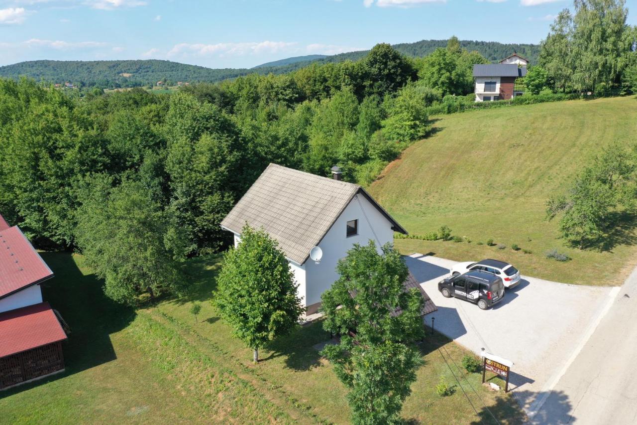 Holiday Home Ostrun Раковица Екстер'єр фото