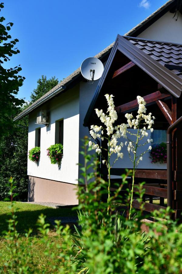 Holiday Home Ostrun Раковица Екстер'єр фото