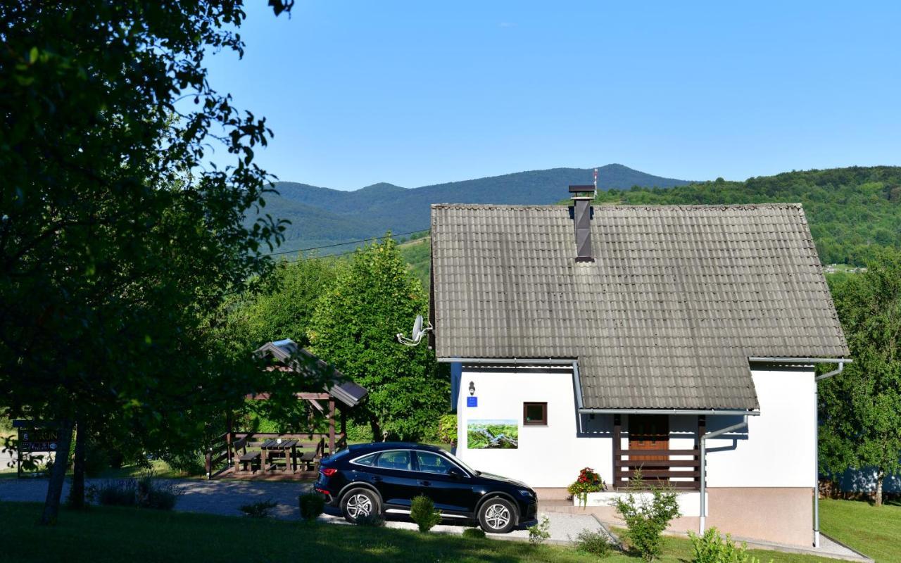 Holiday Home Ostrun Раковица Екстер'єр фото