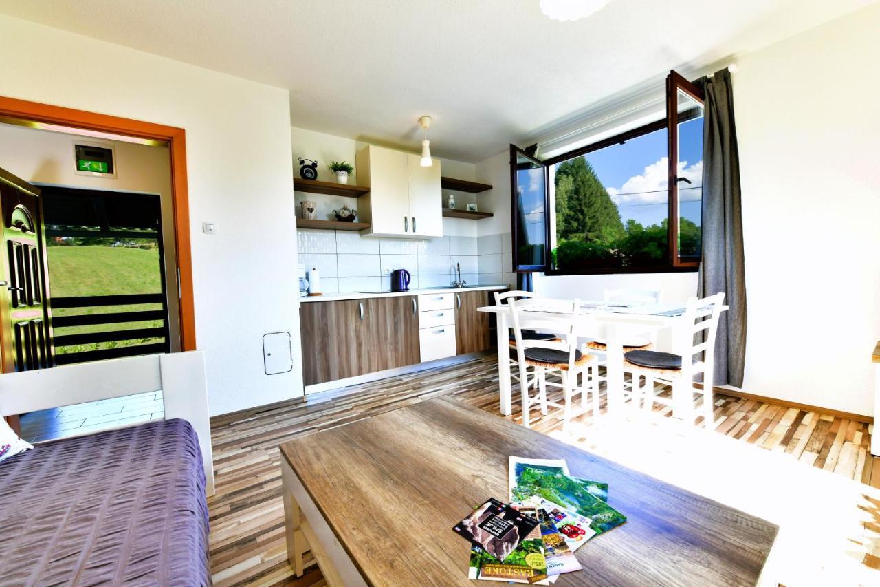 Holiday Home Ostrun Раковица Екстер'єр фото
